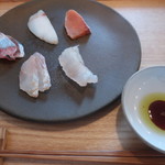 余市SAGRA - お刺身（平目　鰈　鱈　鰊　鱒）。オリーブオイルとお醤油でいただきます。