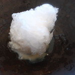 余市SAGRA - かき氷。中にはとても美味しいアイスクリームが入っています。