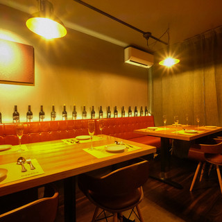 We now have semi-private rooms for 2 to 5 people! Can be reserved for up to 10 people