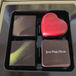 ジャンポール エヴァン 三越札幌店 - ジャン＝ポール・エヴァン「ボワットゥ ショコラ ラブ アイランド」4個入。