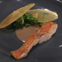 ドミニク・ブシェ トーキョー - 金目鯛。かりっとふわっとした食感で最高です。