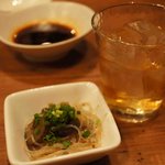 炭火焼ジンギスカン ポッケ - お通しにつけだれ