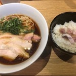 麺屋一燈 - 地鶏そば(阿波尾鶏)