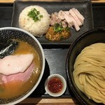 麺屋一燈 - 濃厚魚介つけ麺(2019/3)