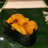 銀座 久兵衛 銀座本店 - ランチ　おまかせ  8,000円：生うに くりーみーで風味もあり、美味い