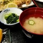 もり太 - 鳥唐揚げと真鯛刺身定食780円