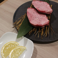 近江うし 焼肉 にくTATSU 青山本店 - 