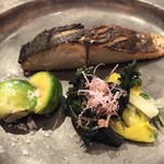 一心鮨 光洋 - 炭火焼きのさわら。岩塩で更に旨味をましてくる。