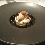 リストランテ カノフィーロ - リモンチェッロのババ　黒糖のジェラートとラムレーズン