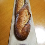 Riyon Su Tsu - ライ麦天然酵母のフランスパン