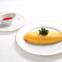 オムライス  トマトソース クラシックスタイル