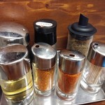 煮干しらーめん玉五郎  - 味変グッズ