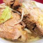 ラーメン二郎 - 豚