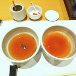 しゃぶしゃぶ MEGUMI - 左・だしポン酢　右・辛味薬膳