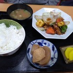 神代 - 酢豚定食