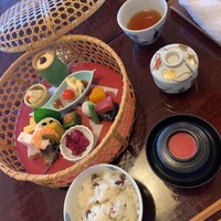 韻松亭 - 花籠雪