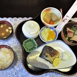 料理旅館 かとう - 日替わりランチ（火～土）800円（税込）。　　　　　2019.03.02