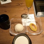 焼肉うしごろ - アイスとスイートポテトとプリンも追加で(^o^)
      お腹いっぱいでもデザートは食べたい(*^^*)