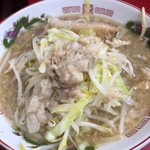 ラーメン二郎 - 小ラーメン（730円）＋野菜少な目＋脂増し