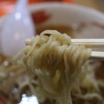 山忠 - 麺はピロピロ系