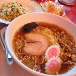 華林 - ラーメン＆チャーハンセット。杏仁豆腐付。美味☆