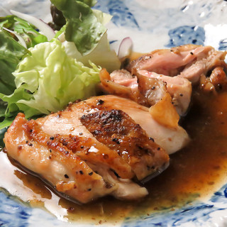 Nikuryouri To Daichinomegumi Hinata - 三河鶏のもも肉焼き 実山椒ソース