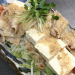 Garaku - ゆで桃豚と豆腐のサラダ