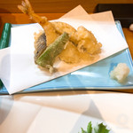 俵家 - 天ぷらがサクサクで美味しい