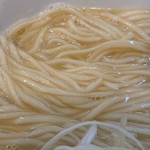 らーめん香澄 - ｢とり塩｣の麺のアップ
