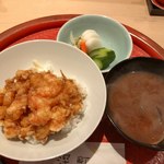 てんぷら 深町 - 天丼(小海老と貝柱のかき揚げ)