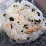 丸亀製麺 - おむすび ９０円(税込)(2019年2月26日撮影)