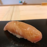 鮨 十兵衛 - 鰆の漬け　７kgと大きな鰆　脂ののりが素晴らしかったです♪