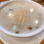 權發海鮮酒家 - 皮蛋粥