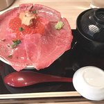 吉祥寺 肉ドレス海鮮丼 - 