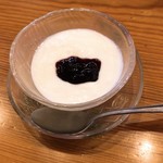 男寿し - ヨーグルトにブルーベリーソース