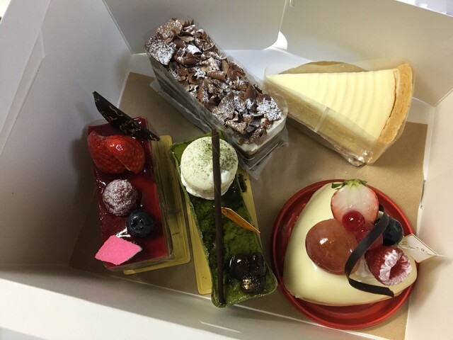 エミール Emile 航空公園 ケーキ 食べログ エミール Emile 航空公園 ケーキ 食べログ
