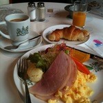 イノダコーヒ - 2011/10/28 京の朝食、途中です