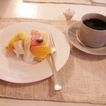 ケーキセット（フルーツタルト）