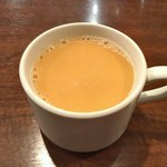 本格タイ料理バル プアン 三軒茶屋 - タイミルクティかなり甘いです