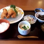 山忠 - カキフライ定食　８８０円