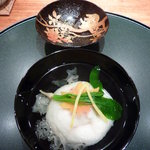 和やまむら - ふわふわ真薯の中には、カニ