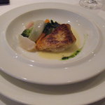 神奈川県佐島産アマダイのウロコ付け焼き