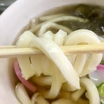 はづき茶屋 - 麺は短く太く柔らかい