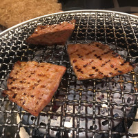 牛刺しと焼肉 仔虎 クリスロード店 - 