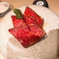 牛刺しと焼肉 仔虎 クリスロード店 - 