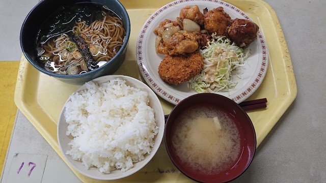 Houseidaigakutamakyampasujuuyongoukanshokudou 町田 學生餐廳 食べログ 繁體中文