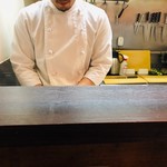 成蔵 - オーナーシェフ三谷氏が目の前に！