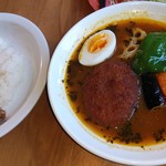 かふぇにこ - コロッケのスープカレー