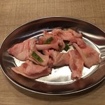 和牛焼肉大衆酒場 ホルモン博多春吉のじゃん横 - 