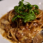 肉バル＆ワイン ランタン - 牛すじ・ラグー豚のパスタ